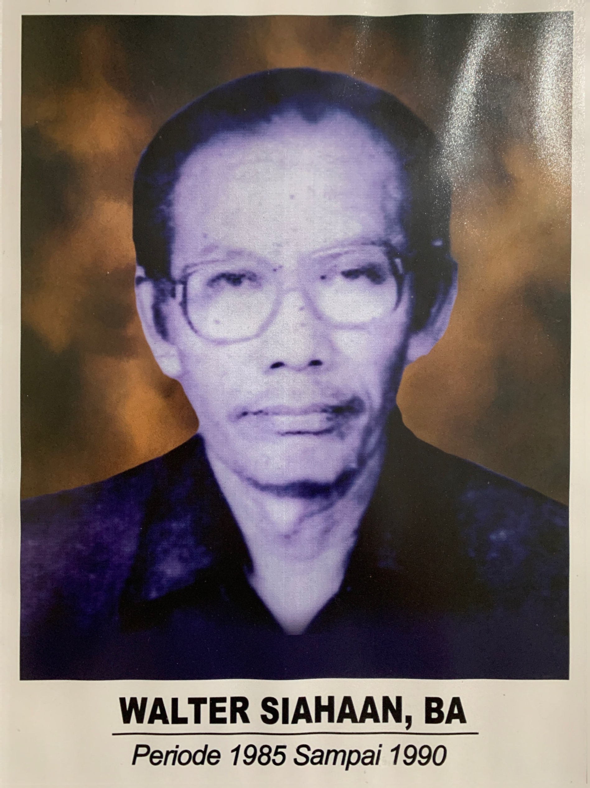 Drs. W Siahaan